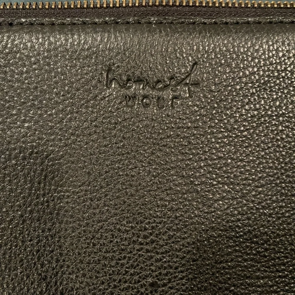 Honest Wolf Travel Bag Sleeve